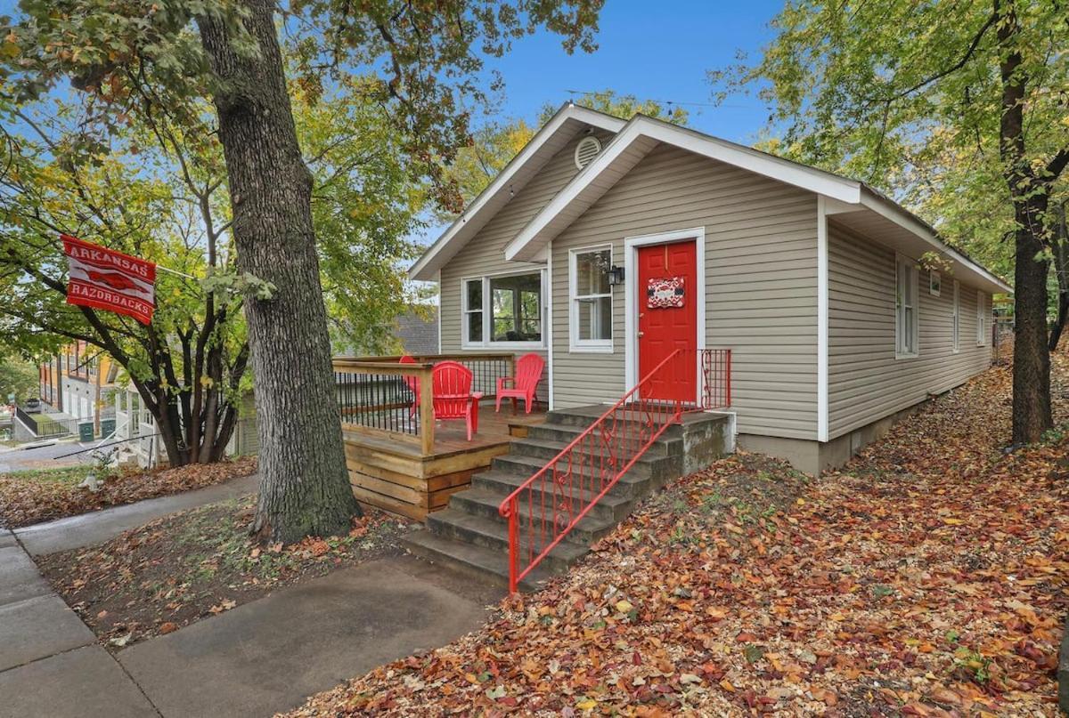 Little Red-Easy 1 2 Mi Walk To Uofa Campus Villa Fayetteville Exterior photo